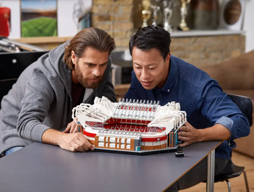 "Man United stadionas" Konstruktorius