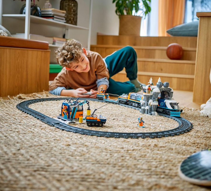 "Tyrinėtojų poliarinis ekspresas" Konstruktoriu