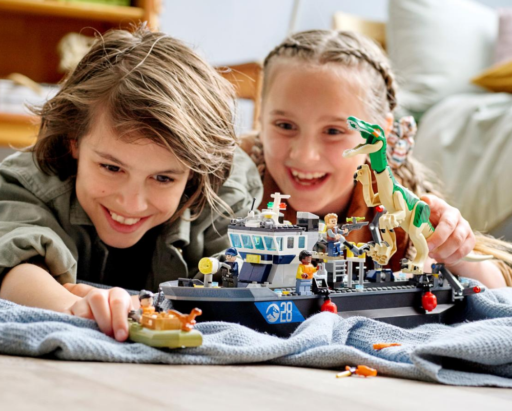 "Dinozauro barionikso pabėgimas laivu" Konstruktorius